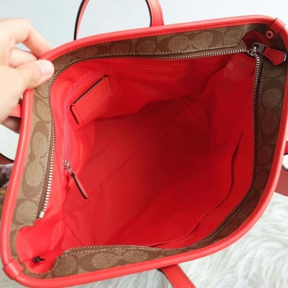 Coach City Zip Tote Bag - Picture 6 of 7